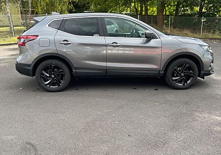 Nissan Qashqai 1.3 DIG-T N-CONNECTA N-CONNECTA*SR*WR