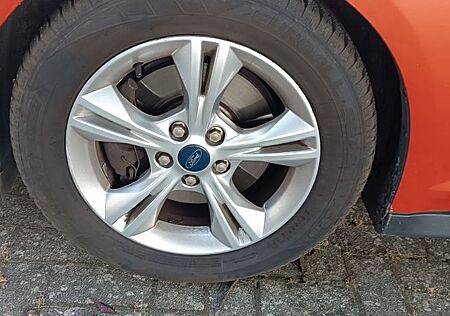 Ford Grand C-Max 2,0TDCi 120kW PowerSh. Champions...