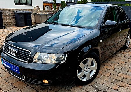 Audi A4 2.0 TÜV ZAHNRIEMEN SERVICE NEU