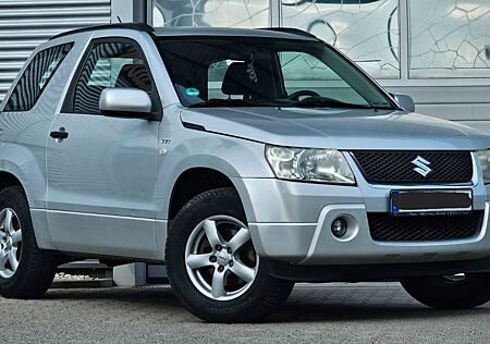 Suzuki Grand Vitara 1.6 Club 4X4 Shzg Klima AHK Kaum Ro