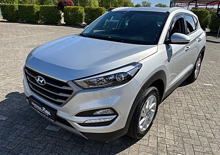 Hyundai Tucson blue 1.6 Advantage 2WD