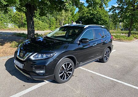 Nissan X-Trail TEKNA 1.6 DIG-T, AHK, 7-Sitter, SH-gepfl