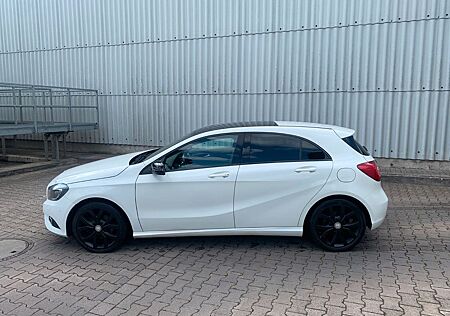 Mercedes-Benz A 200 A200 CDI*LEDER*PANORAMA*BIXENON*AHK SCHWENKB*AMG