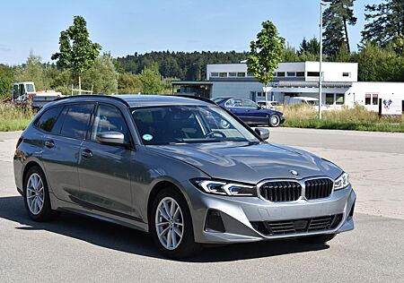 BMW 318 d*WIDESCEEN*AHK*LED*AHK*HUD*ACC*Kamera