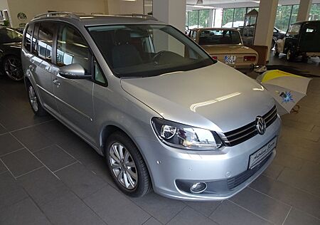 VW Touran Volkswagen 1,4TSI DSG Highline