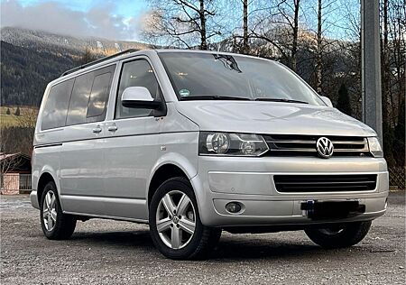VW T5 Multivan Volkswagen 2.0 TDI