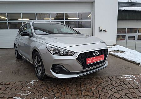 Hyundai i30 cw YES! *8-fach*AHK*TOP*
