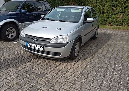 Opel Corsa 1.2 -
