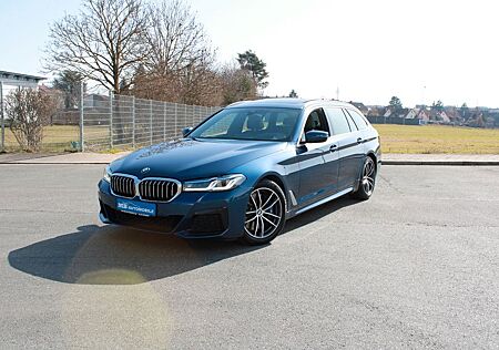 BMW 540d Touring xDrive M Sport PANO HUD Keyless