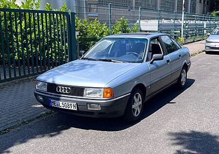 Audi 80