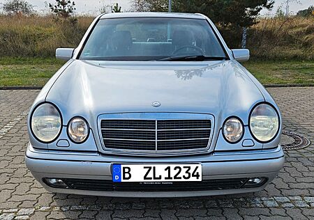 Mercedes-Benz E 280 ELEGANCE E-Klasse Xenon Tempomat AHK W210
