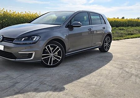 VW Golf Volkswagen GTE | Plug-in-Hybrid