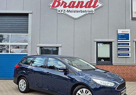 Ford Focus Turnier Business, AHK, Navi, Sitzheizung,