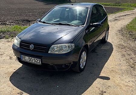 Fiat Punto 1.4 16V Dynamic Dynamic