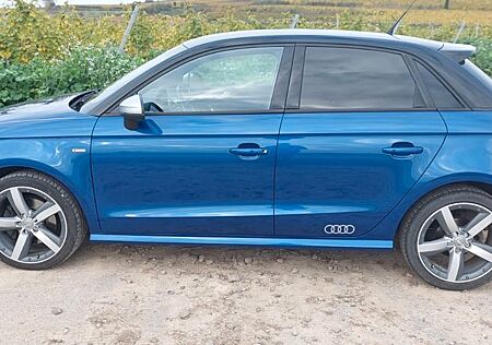 Audi A1 1.4 TFSI Sportback Sport, admired style