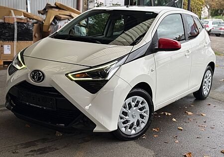 Toyota Aygo (X) Aygo (X) 1,0-l-VVT-i x-play