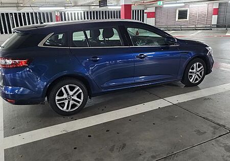Renault Megane TCe 140 EDC GPF Limited Grandtour Limited