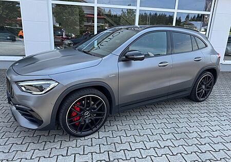 Mercedes-Benz GLA 45 AMG GLA 45 S AMG/Burm/360/Pano/MultiBeam/VOLL/Servic