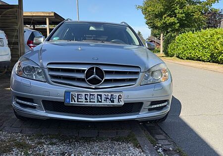 Mercedes-Benz C 180 CGI T BlueEFFICIENCY ELEGANCE Aut. ELE...