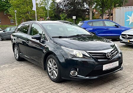 Toyota Avensis Kombi Life *AUTOMATIK*NAVI*KAMERA*XENON*