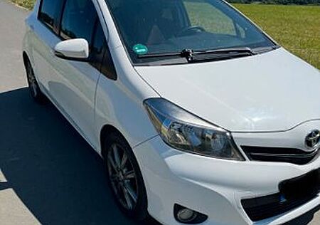 Toyota Yaris 1,33 Club HU 10/26 Scheckheft Klima Kamera