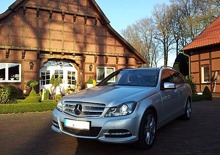Mercedes-Benz C 200 CDI T BlueEFFICIENCY AVANTGARDE neuer Tüv