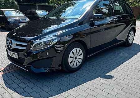 Mercedes-Benz B 180 d BlueEFFICIENCY Edition Edition