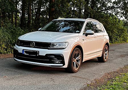 VW Tiguan Volkswagen 2.0 TDI SCR DSG 4MOTION Highline R-Line