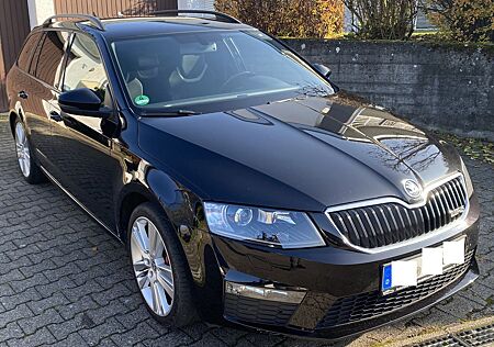 Skoda Octavia Combi RS - DSG, Scheckheft, 8Fach bereif