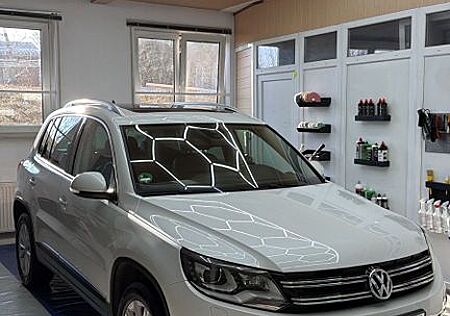 VW Tiguan Volkswagen 2.0 TDI SCR DSG 4MOT BMT Sport & Styl...