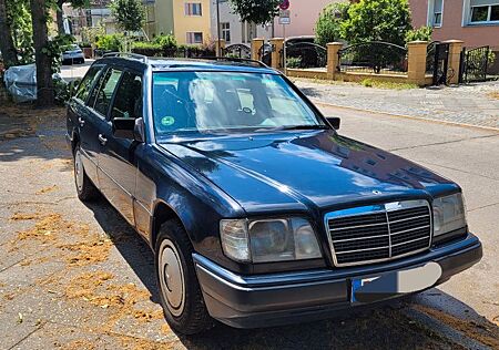 Mercedes-Benz 200 E , W124 Bj 1994 T-Modell Kombi