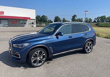 BMW X5 xDrive45e -XLine, Pano, AHK, Driving Assist.