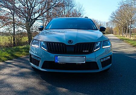 Skoda Octavia 2.0 TSI DSG RS Combi RS