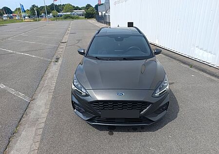 Ford Focus ST-Line Turnier