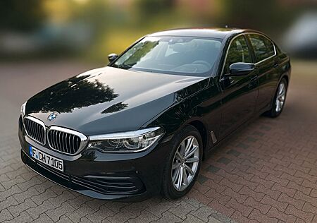 BMW 520i - 1600€ Service gemacht, Headup, Autopark