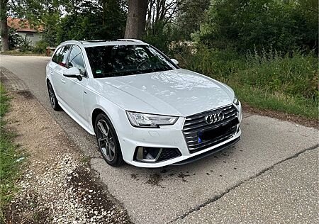 Audi A4 45 TFSI S tronic Avant - HUD/Pano/VC/LED
