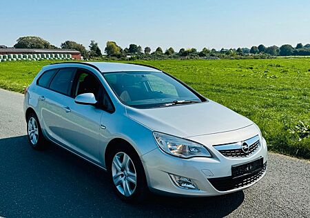 Opel Astra Sports Tourer Kombi 1.7 CDTI TÜVneu 1Hand