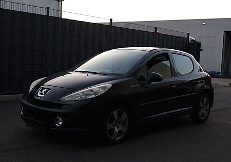 Peugeot 207 Premium 95 VTi 1.Hand Klima