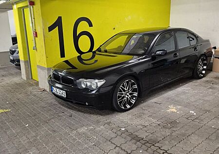 BMW 745Li A -