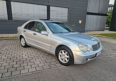 Mercedes-Benz C 180 CLASSIC / Automatik / Technisch TOP / TÜV