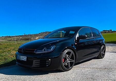 VW Golf Volkswagen 2.0 TSI GTI GTI