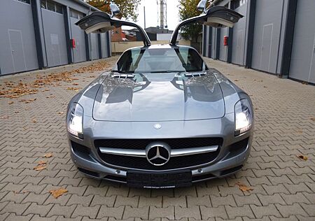 Mercedes-Benz SLS AMG Coupe, 1. Hd., Scheckheft lückenlos