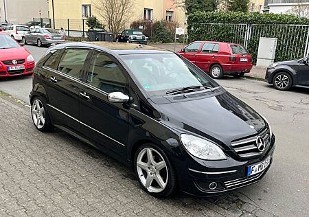 Mercedes-Benz B 200 Turbo SE, Liebhaberfahrzeug 5 Tsd. KM