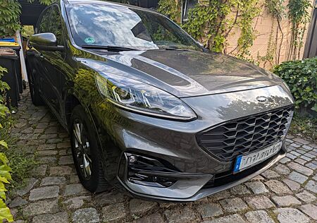Ford Kuga 2.5 Duratec PHEV ST-Line CVT ST-Line