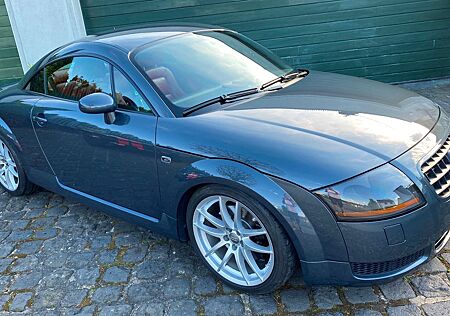 Audi TT Coupe /NUR 74900km/SAMMLUNG/"LAST EDITION"