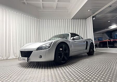 Opel Speedster 2.2