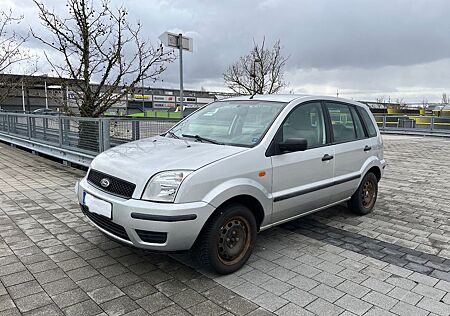 Ford Fusion 1.4 16V Trend Trend / HU 09/27 / CarPlay