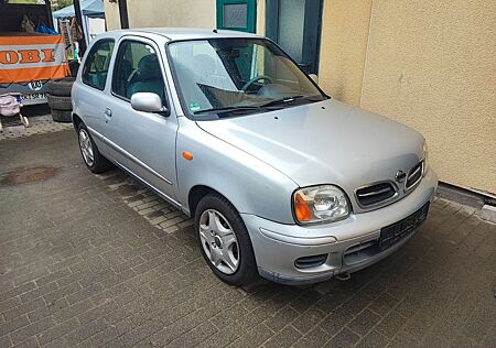 Nissan Micra 1.0 Fresh Fresh