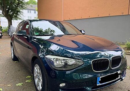 BMW 116i Schieb. Navi Urban Line