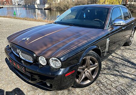 Jaguar XJ8 4.2 Soverein SONDERLACK Service / TÜV Neu
